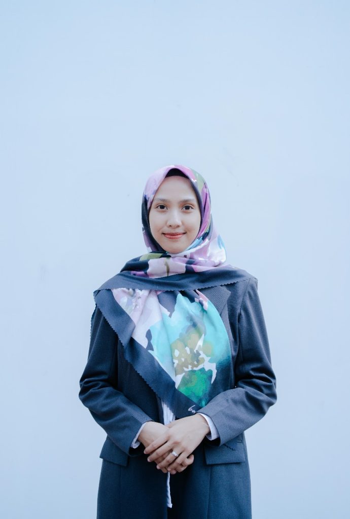 WhatsApp Image 2024-12-17 at 19.27.17 Haula Hasna Dalila, S.Li., S.Pd., M.Pd.